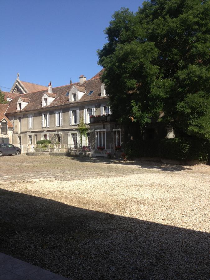 Juilly Maison D'Hotes La Ferme De L'Abbaye المظهر الخارجي الصورة